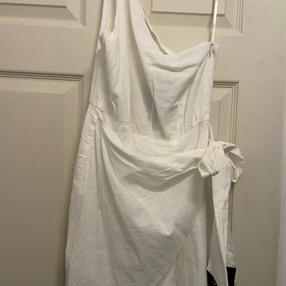 Lulu's One Shoulder White Dress